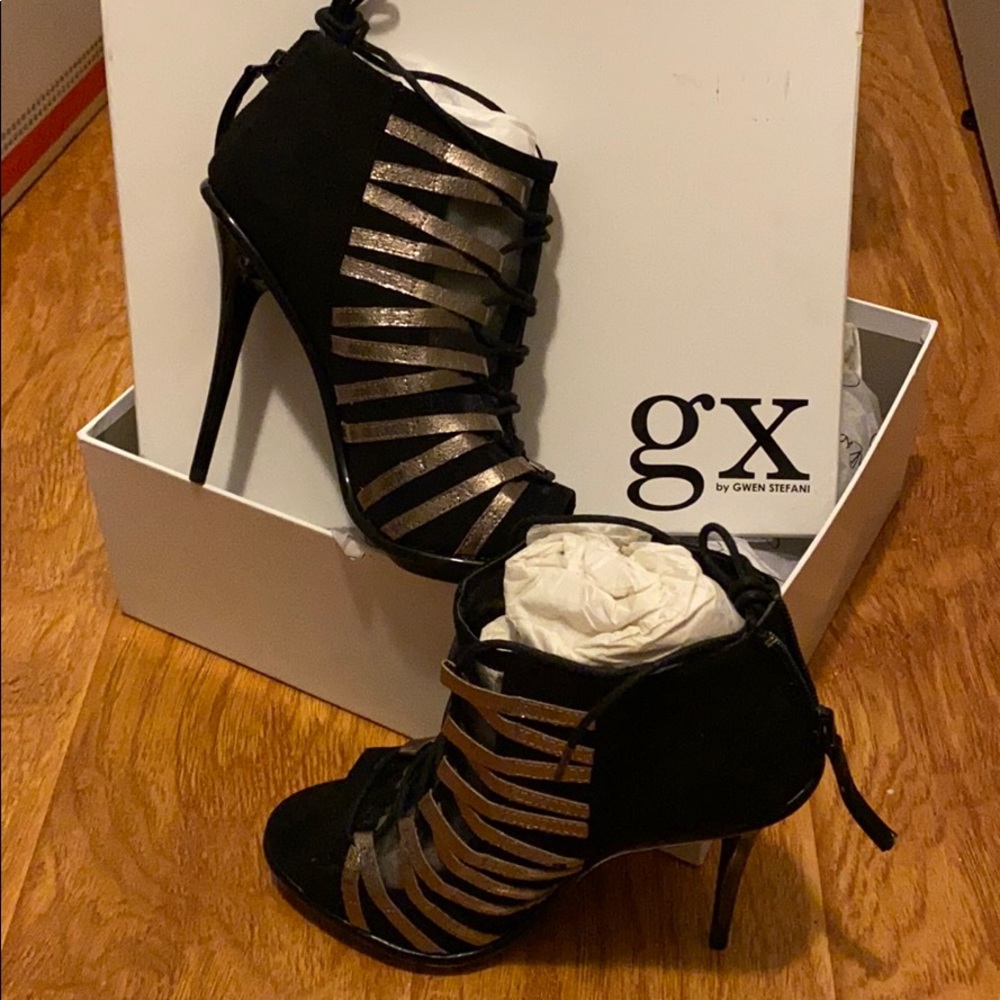 GX by Gwen Stefani Gold and Black Open toe heels